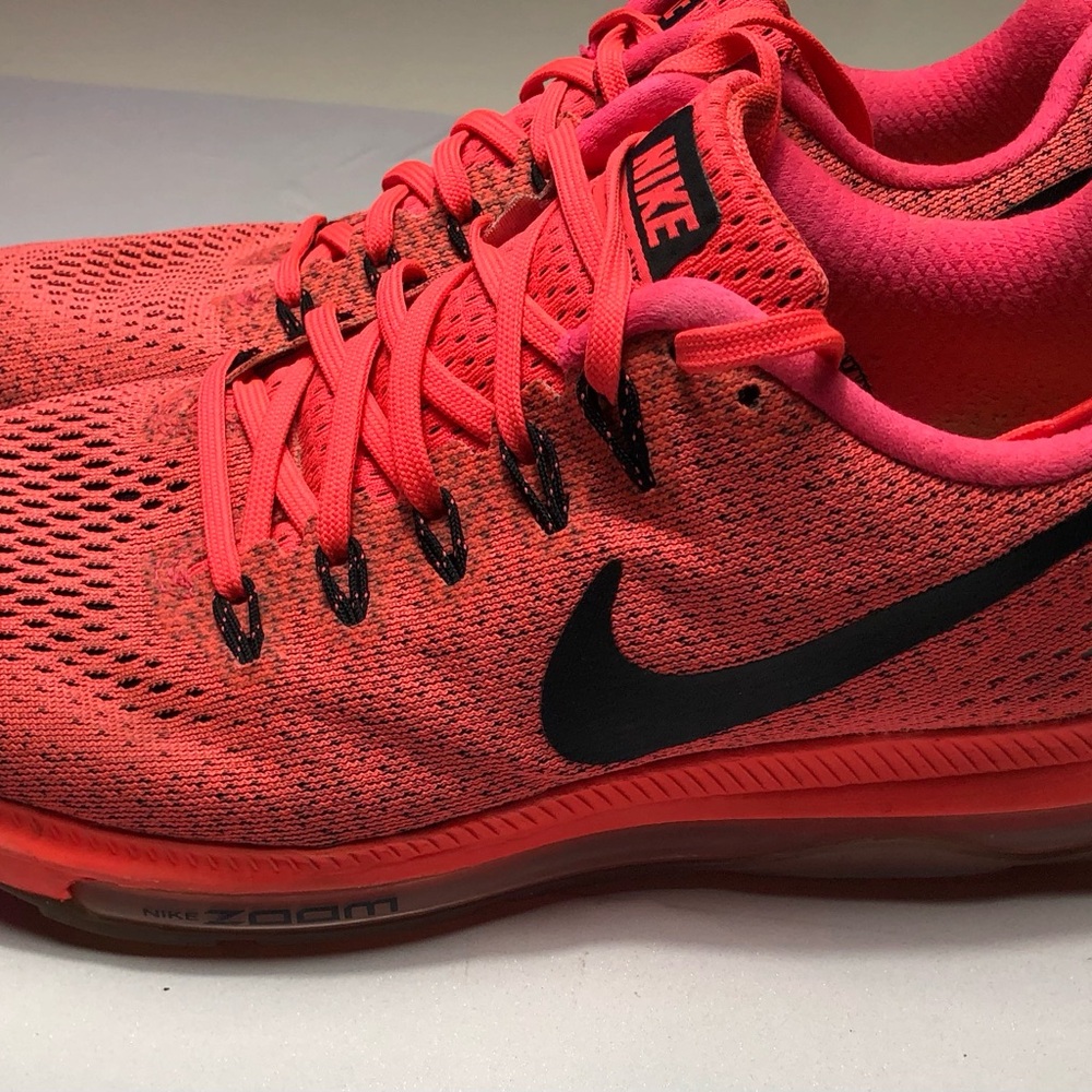 Nike Air Zoom All Out Low Women’s Running Shoes Sneakers in Coral Size 8.5